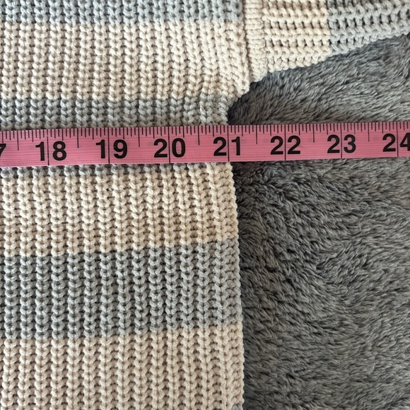 Sanctuary Chilly Out Chenille Sweater in Toasted Almond/ Heather Grey Medium NWT - Picture 6 of 8